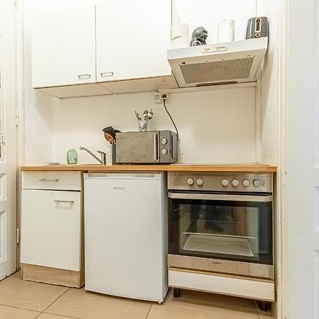 Chic Apartment- Suitable For Longstays Near Matzleinsforferplatz Відень Екстер'єр фото