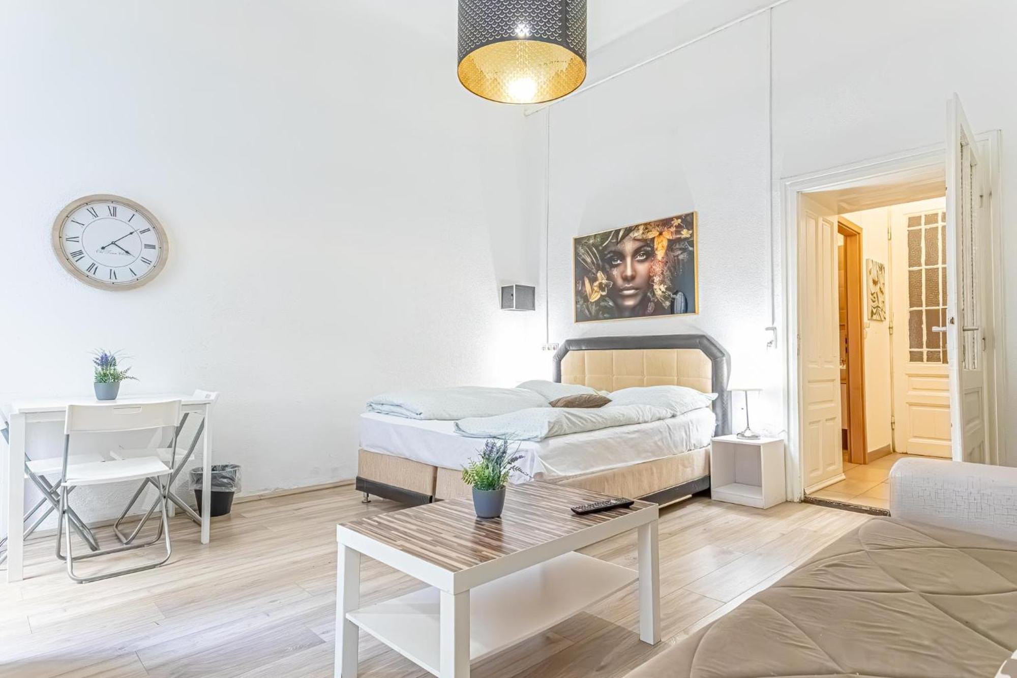 Chic Apartment- Suitable For Longstays Near Matzleinsforferplatz Відень Екстер'єр фото