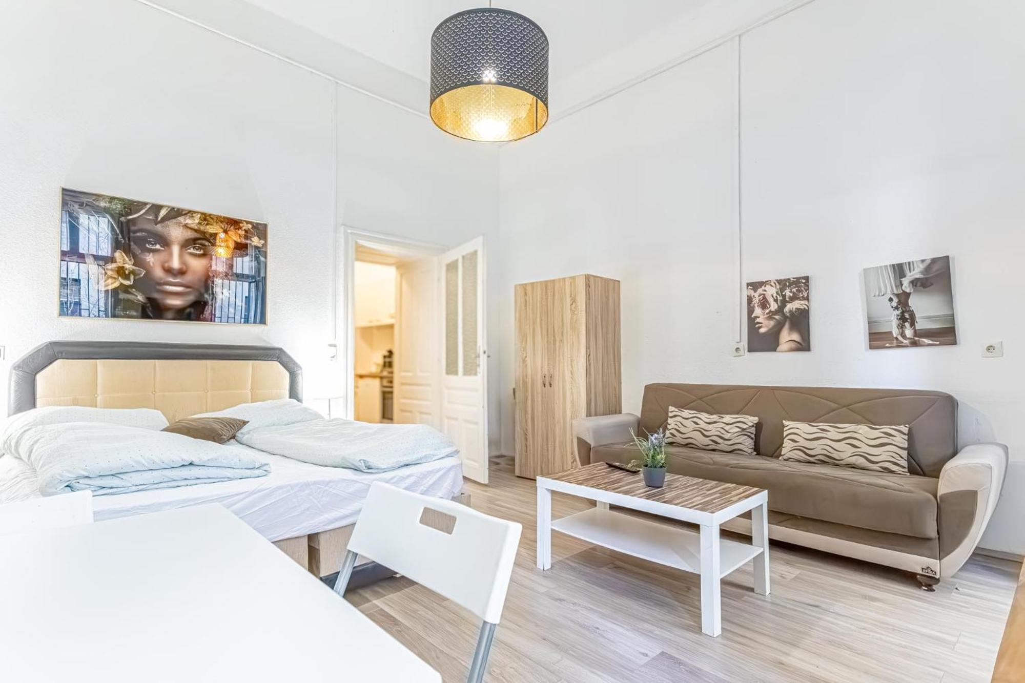 Chic Apartment- Suitable For Longstays Near Matzleinsforferplatz Відень Екстер'єр фото