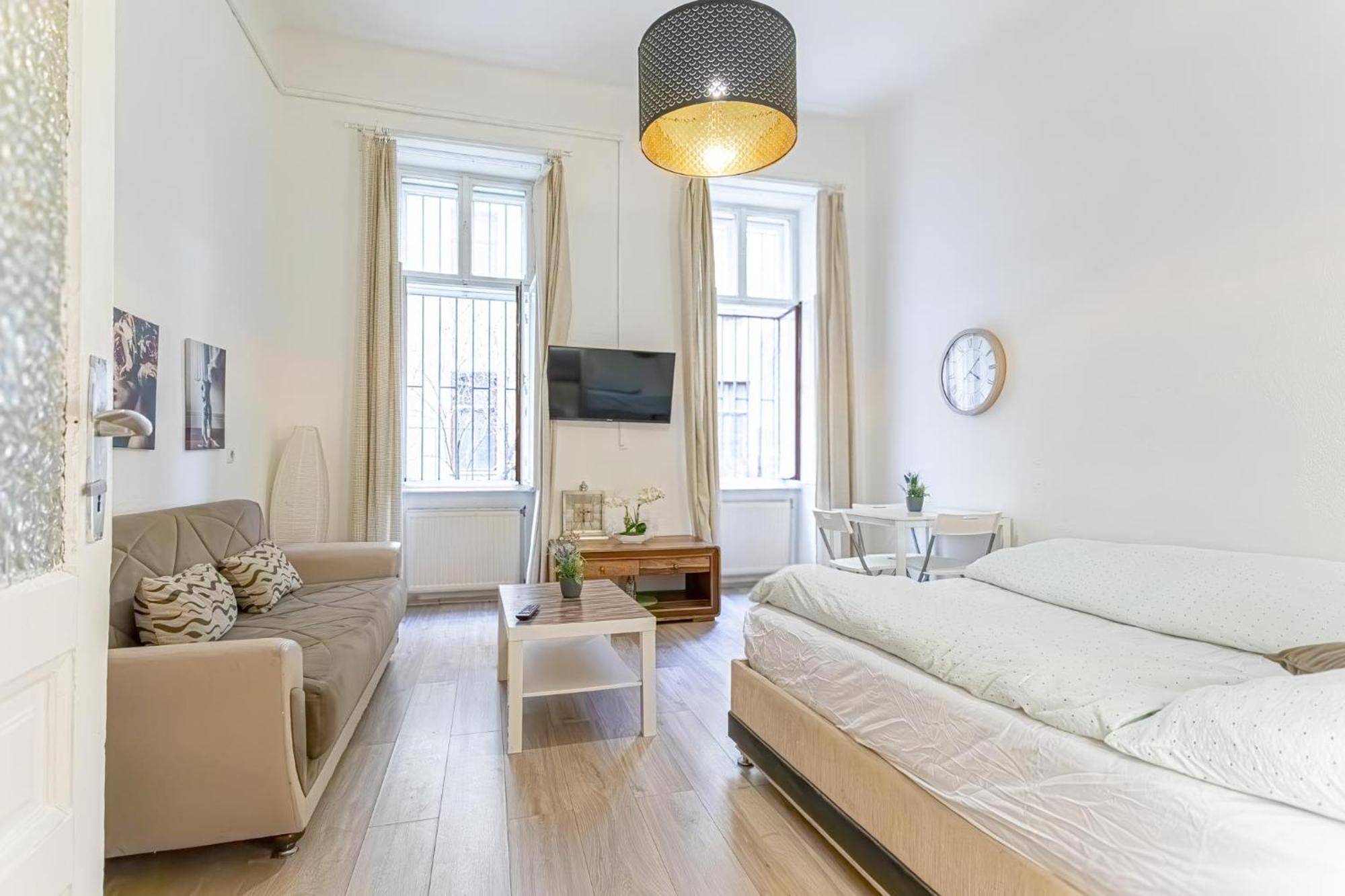 Chic Apartment- Suitable For Longstays Near Matzleinsforferplatz Відень Екстер'єр фото