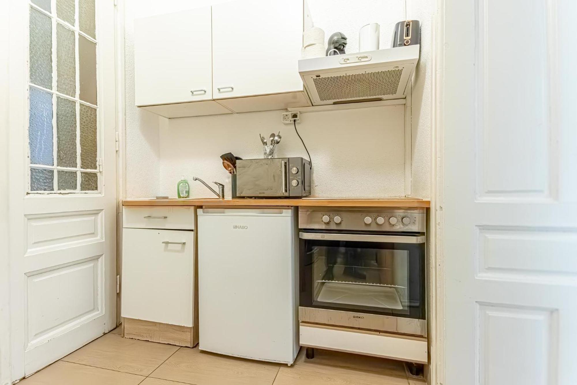 Chic Apartment- Suitable For Longstays Near Matzleinsforferplatz Відень Екстер'єр фото